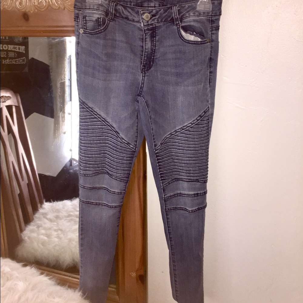 Rue 21 jeans!
